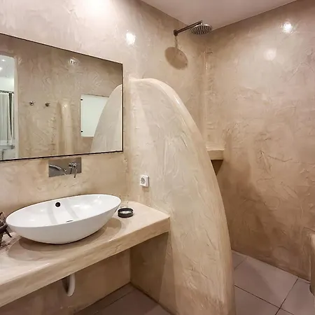 Ambience Apartmanhotel 3*