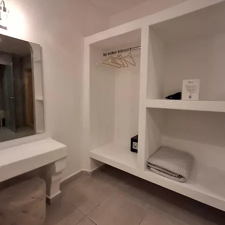 Ambience 3* Firosztefáni