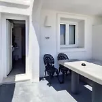 Ambience מלון דירות